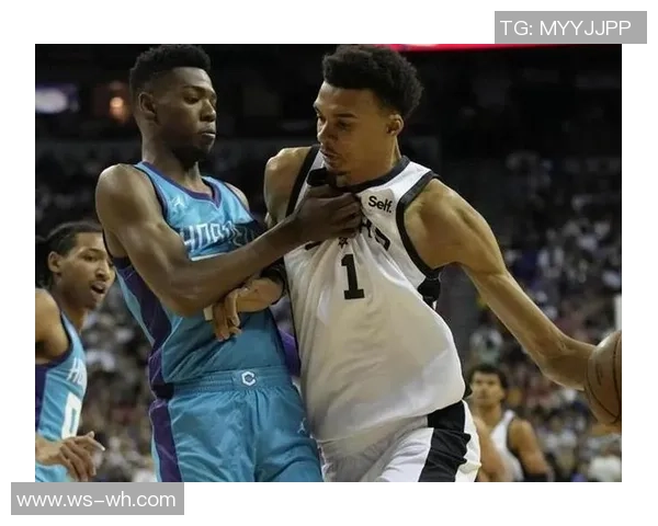 2016年NBA季后赛马刺与雷霆第四场激战回顾与精彩瞬间分析